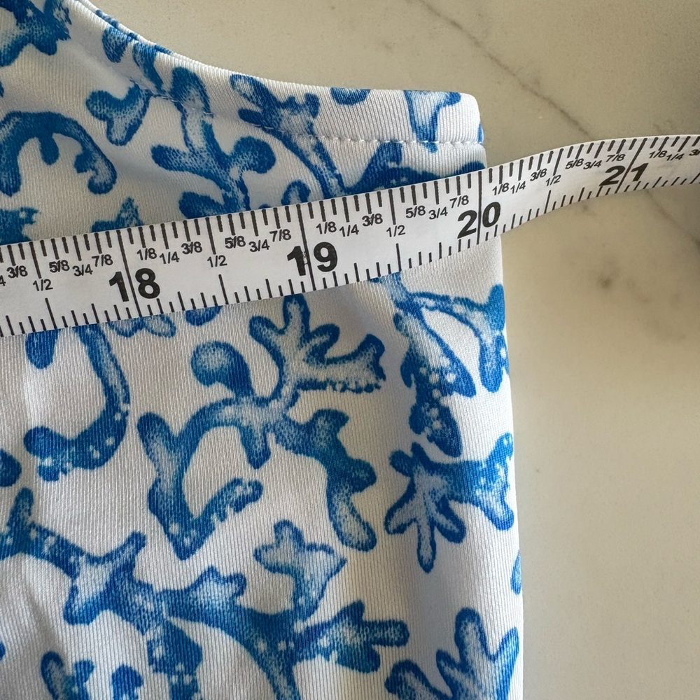 Tommy Bahama Blue and White Patterned Sleeveless Golf Shirt - Picture 5 of 5